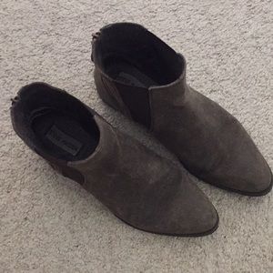 Steve Madden Chelsea Boot suede size 40